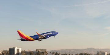 Why Southwest emerged as the top US airline stock in 2025?