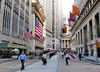 S&P 500 slips from record high as oil rebounds
