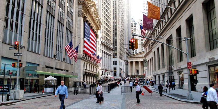 S&P 500 slips from record high as oil rebounds
